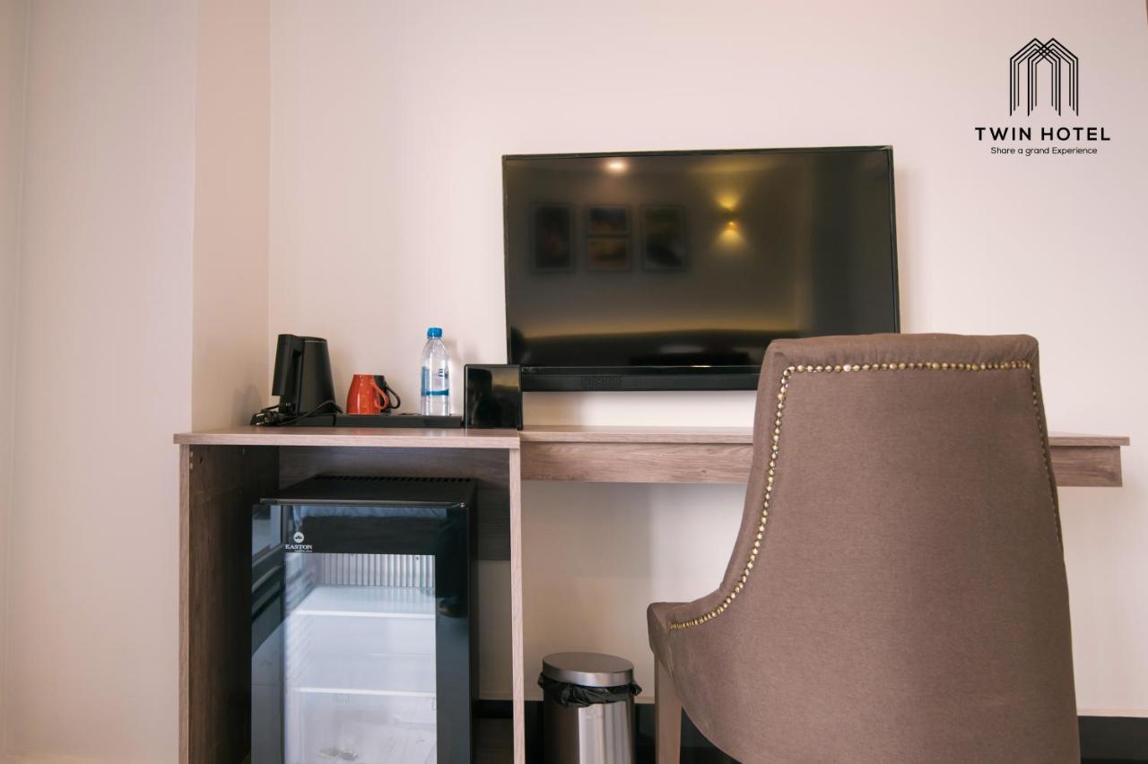 Twin Hotel 贡布 外观 照片