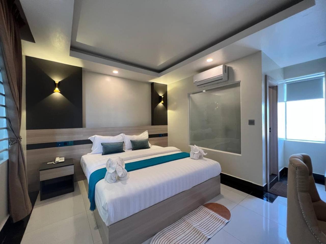 Twin Hotel 贡布 外观 照片